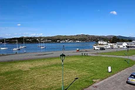 Skye Backpackers