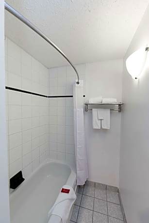 2 Queen Beds, Non-Smoking, Kitchenette, Flat Screen Television, Desk, High Speed Internet Access, Co