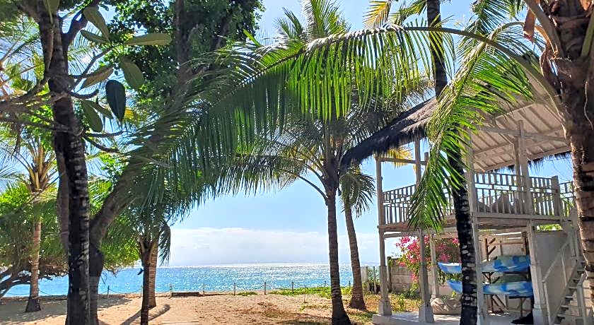 MYAMO Beach Lodge