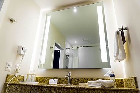 Deluxe Room, 1 King Bed