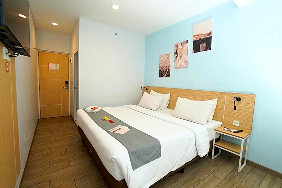 Front One Hotel Pasir Koja Bandung