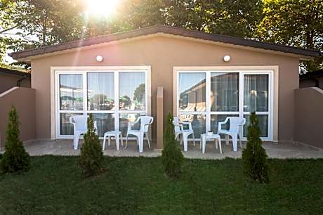 Villa with Garden View