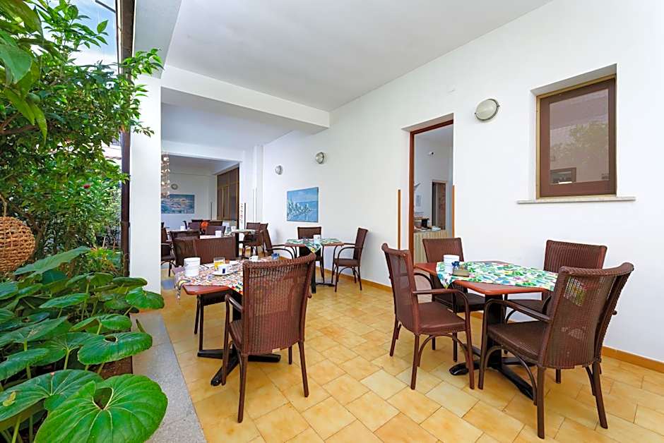 La Conchiglia sul mare Hotel