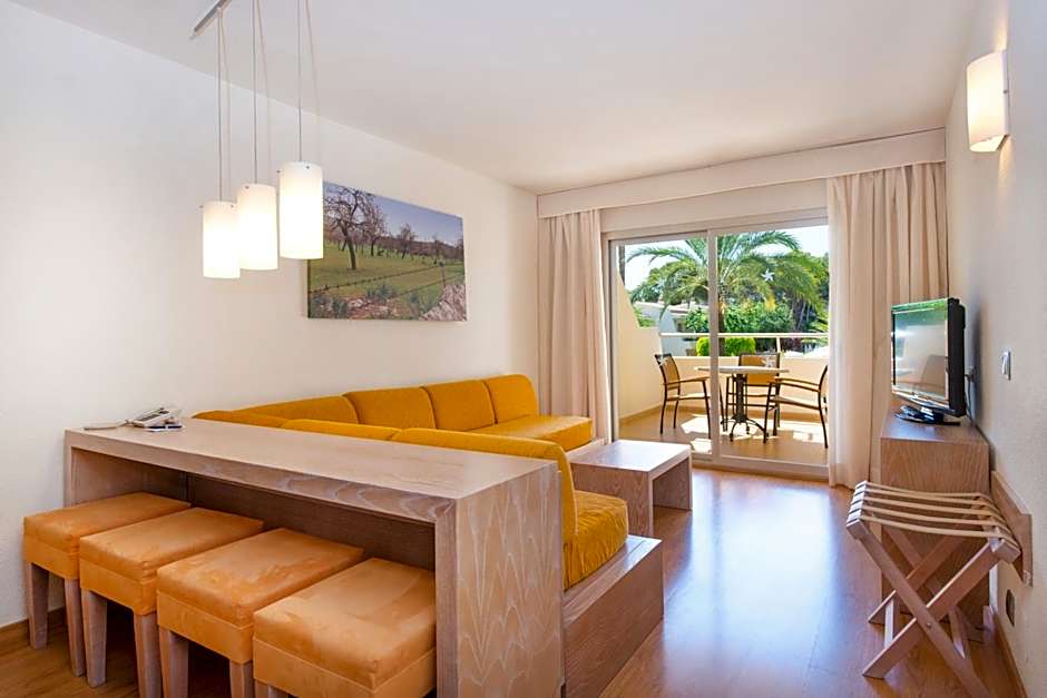 Iberostar Waves Pinos Park