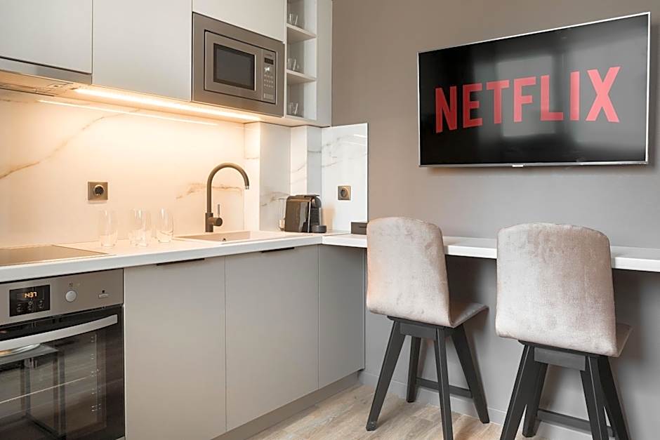 LUX&EASY Athens Downtown Apartments