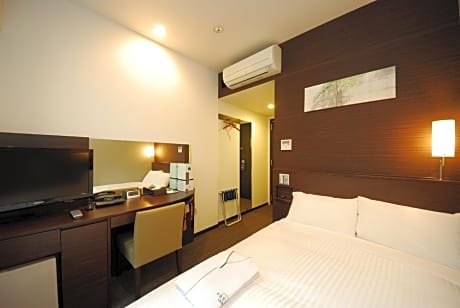 Double Room with Small Double Bed - Smoking