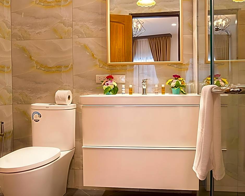 V One Pride-Sukhumvit 22, Bangkok