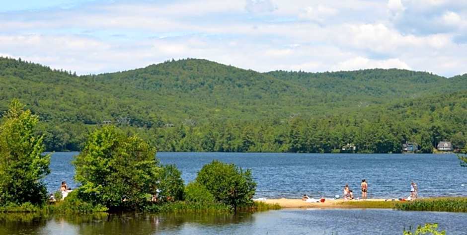 Highland Lake Inn