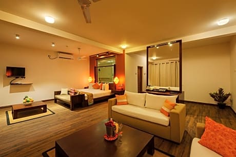  Privilege Suite Jacuzzi with 10% off on selected wines