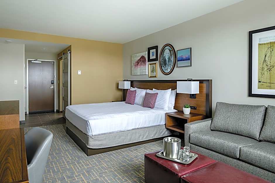 Hotel Madison & Shenandoah Conference Ctr.