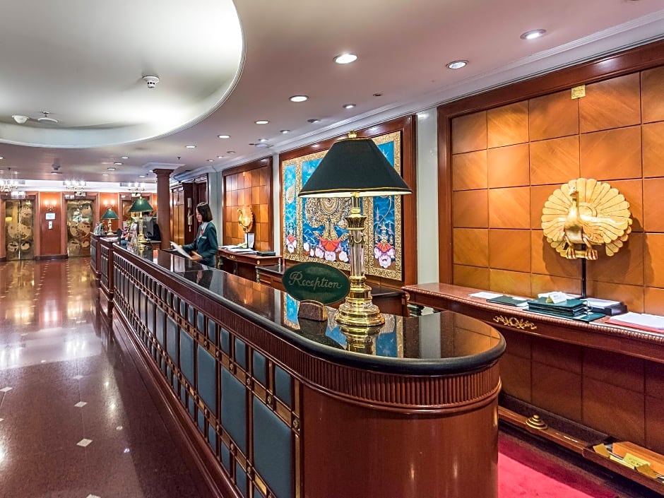 Evergreen Laurel Hotel