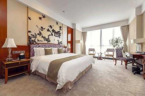 Photo 1 of 1 of Deluxe 1 King Bed Suite
