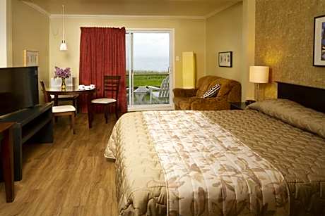 Deluxe King Room with Sea View