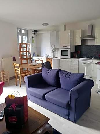 Apartment With Shared Bathroom