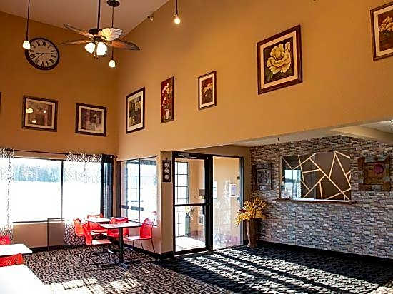 America's Quality Inn & Suites - Finlayson