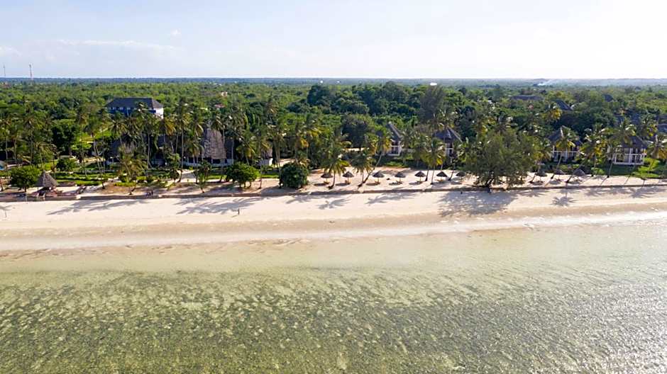 Antonio Beach Tree House Hotel & Spa