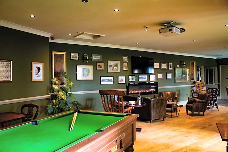 The Dog and Partridge