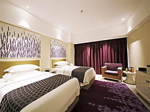 Howard Johnson Flower City Hotel Kunming