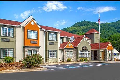Quality Inn & Suites Maggie Valley - Cherokee Area