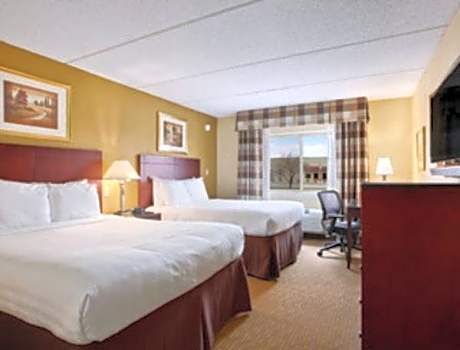 Queen Room with Two Queen Beds - Non-Smoking