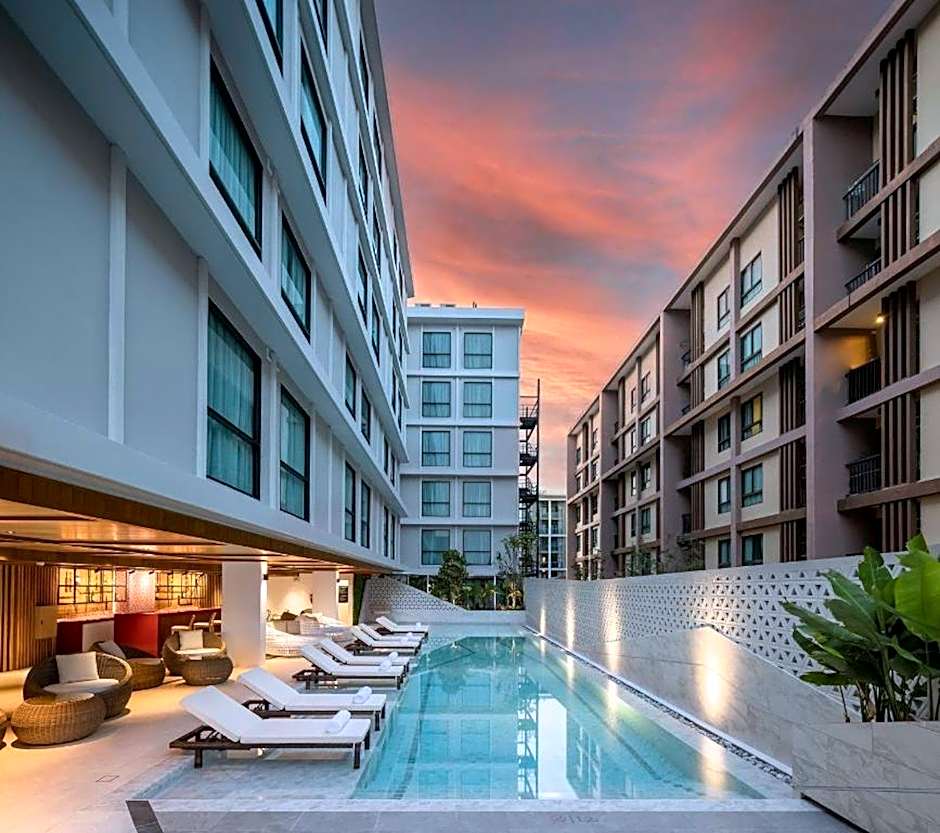 Travelodge Phuket Town