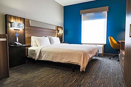 King Room - Mobility Access/Hearing Accessible