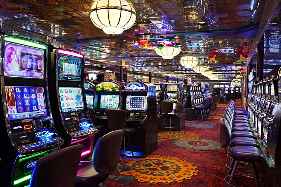 Harrah's Joliet - A Caesars Rewards Destination