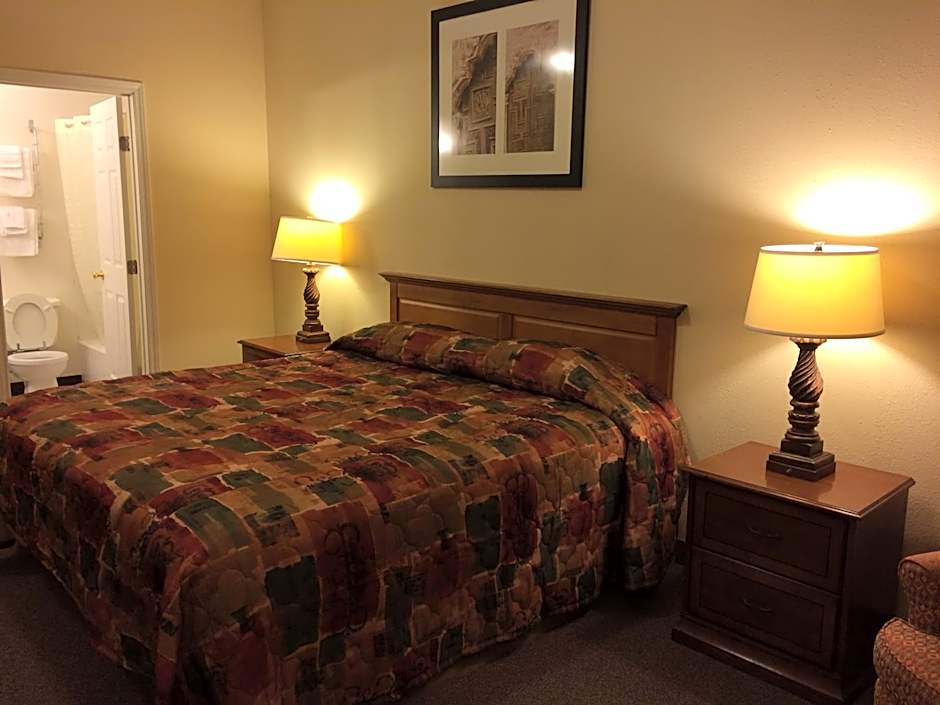 Country Regency Inn & Suites