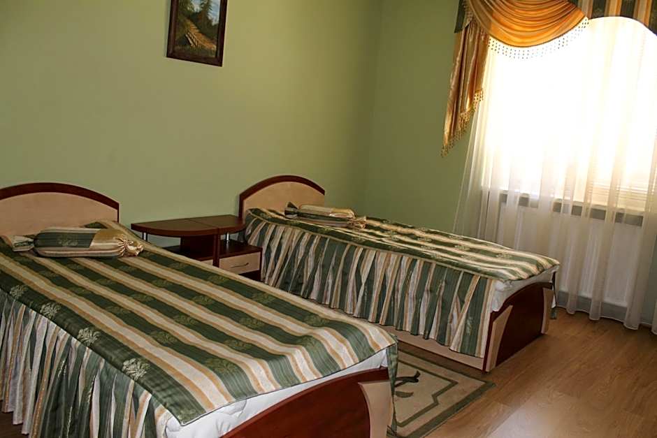 Zdjęcie 1 z 4 — Standard 2 Beds