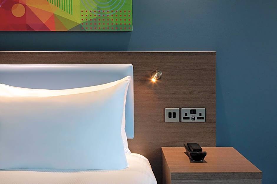 Hampton By Hilton Hamilton Park