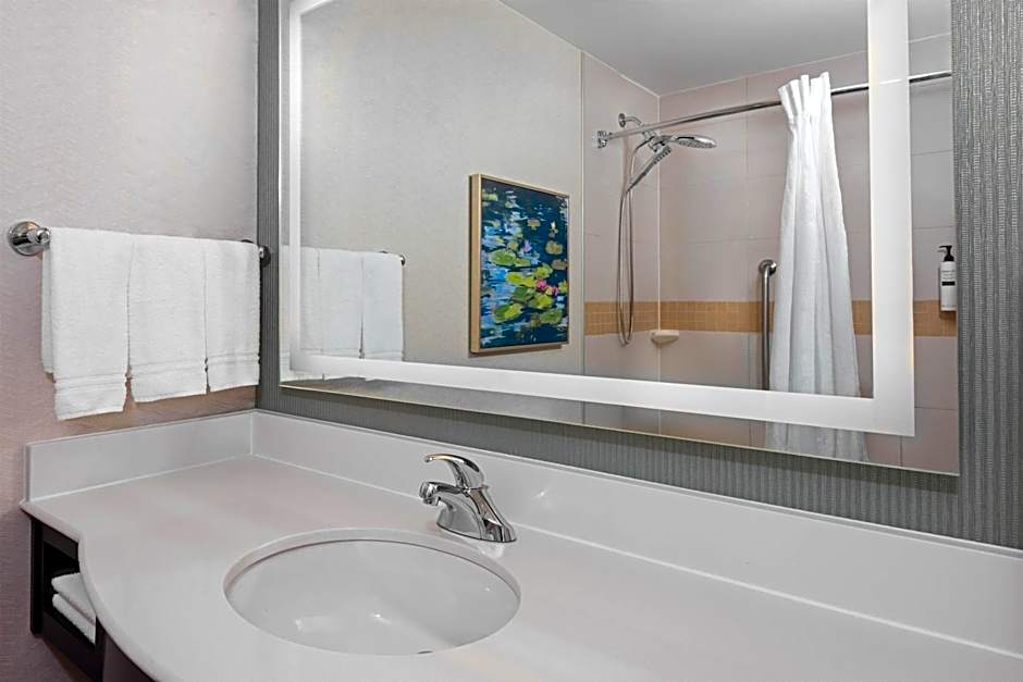 Hilton Garden Inn Wayne