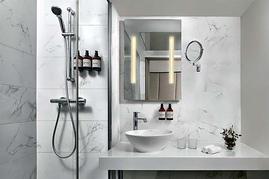 NH Paris Champs- Elysees