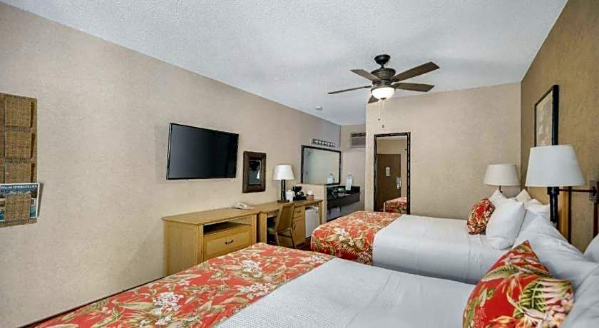 Caliente Tropics Hotel