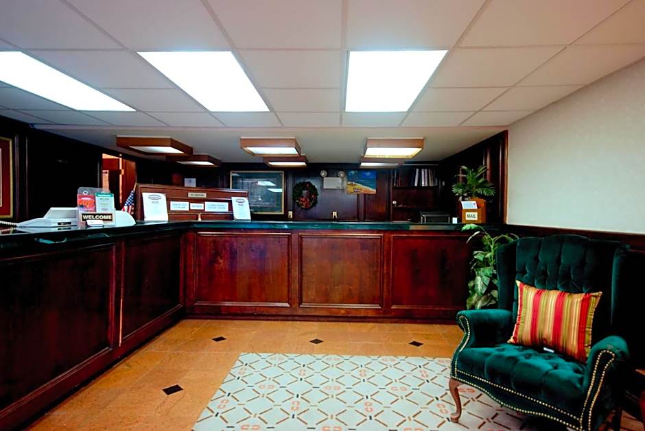 Country Hearth Inn & Suites Marietta