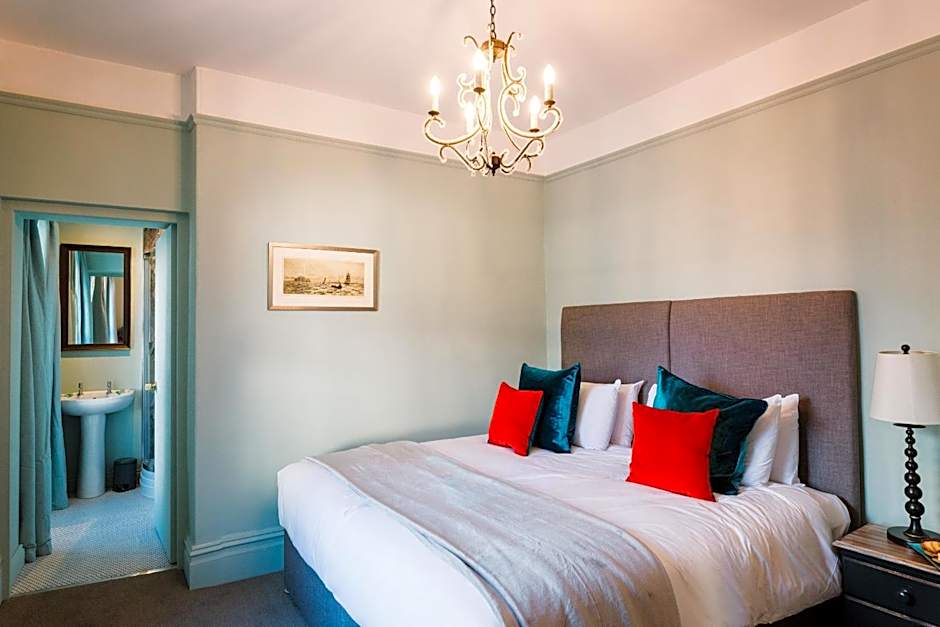 Foto 1 dari 5 — 1 Double Bed or 2 Beds