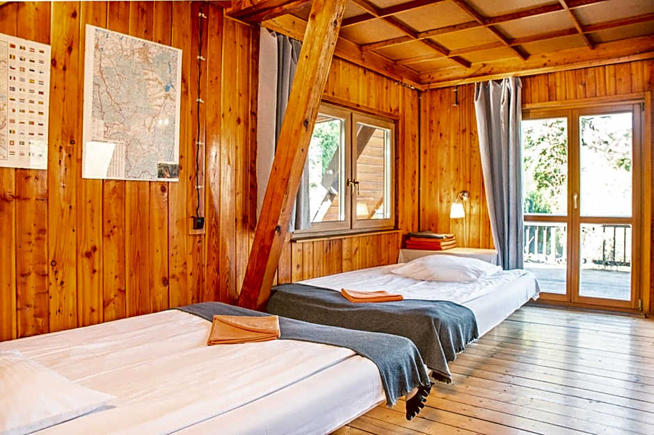 Klimatyczna Chatka u Podnóża Góry