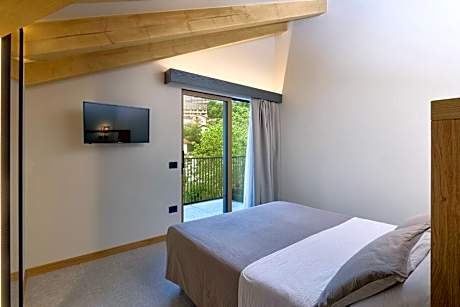 Junior Suite with Balcony