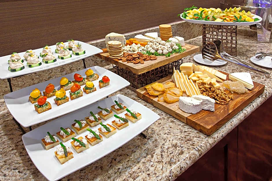 Holiday Inn Long Beach - Airport By IHG