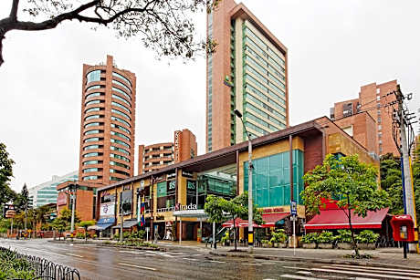 Hotel Holiday Inn Express & Suites Medellin By IHG