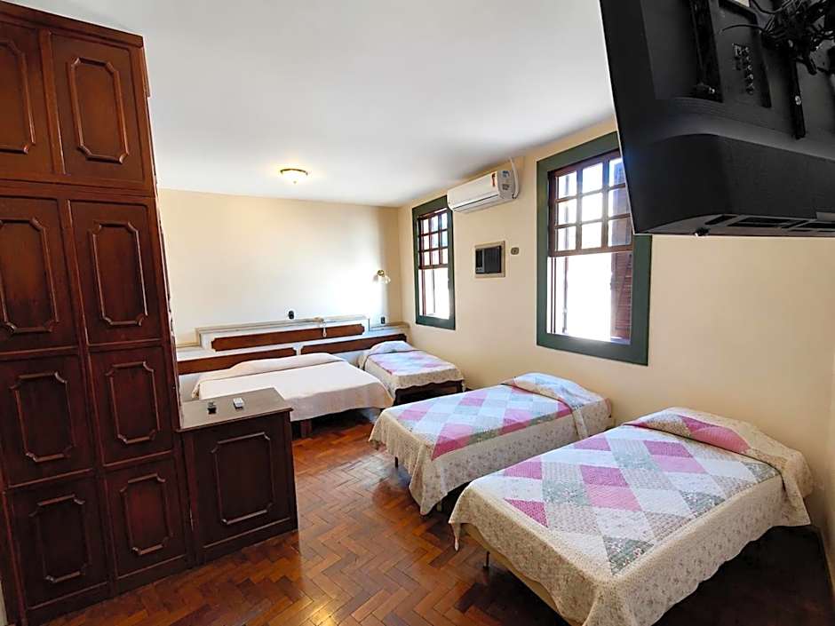 Hotel Colonial