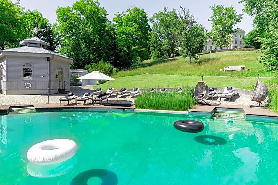 Chateau Mcely
