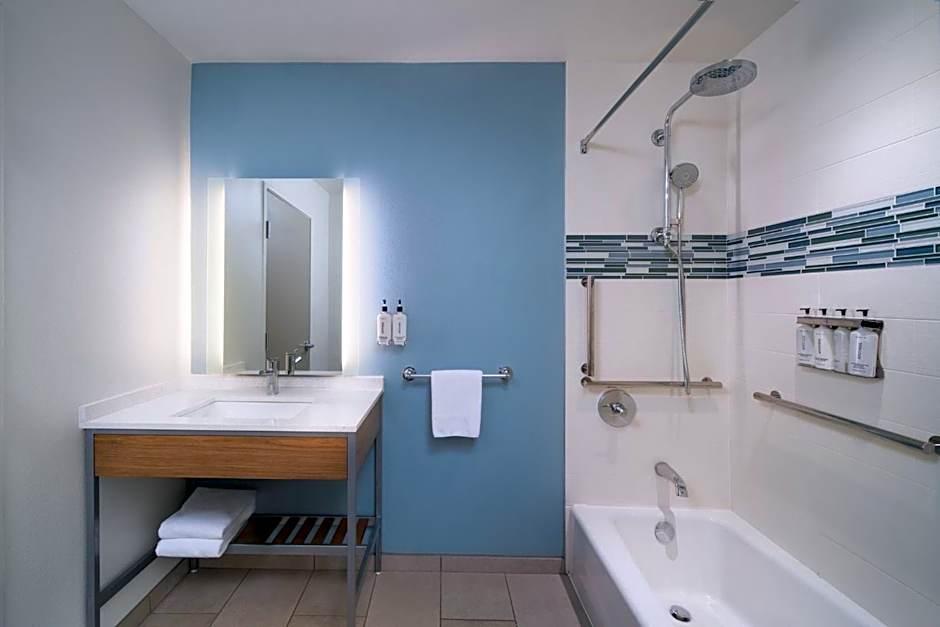 EVEN Hotel Denver Tech Center-Englewood