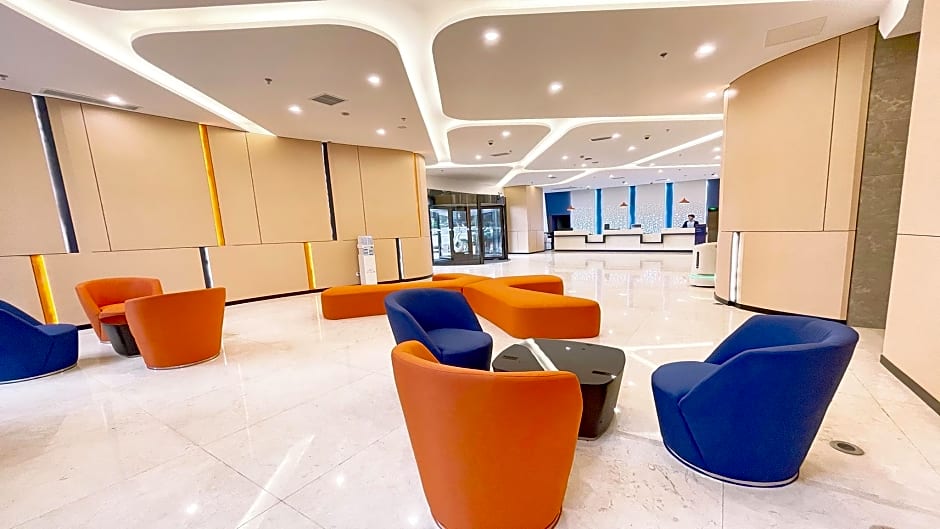 Holiday Inn Express Chongqing Guanyinqiao By IHG