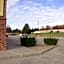 Super 8 by Wyndham Warrenton