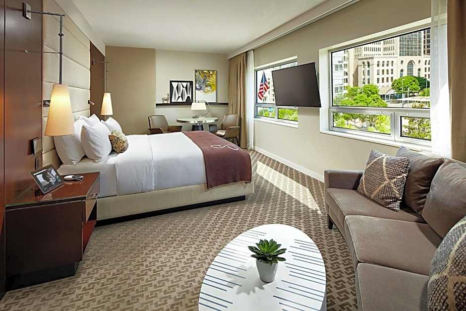 The Statler Dallas, Curio Collection By Hilton