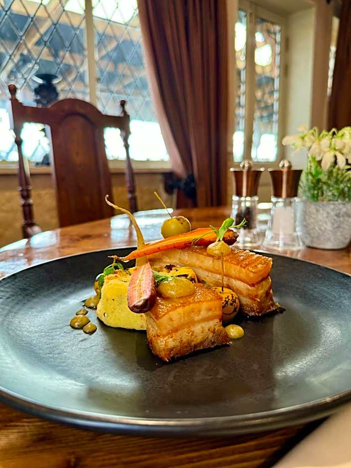 Ye Olde Bell Hotel & Spa