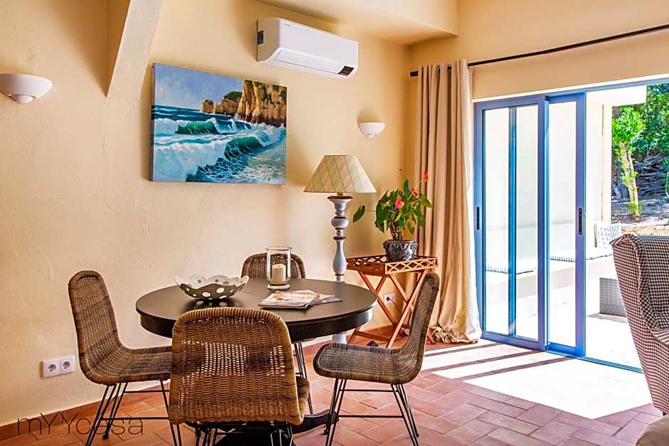 Quinta Azul - Gorgeous Apartment with Pool & Private Terrace