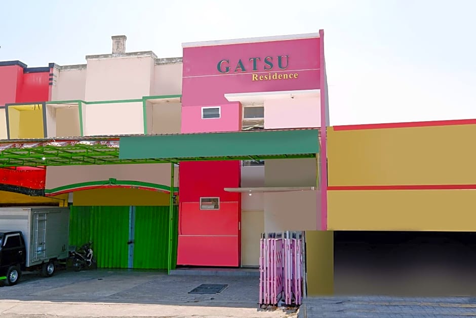 OYO 1815 Gatsu Residence