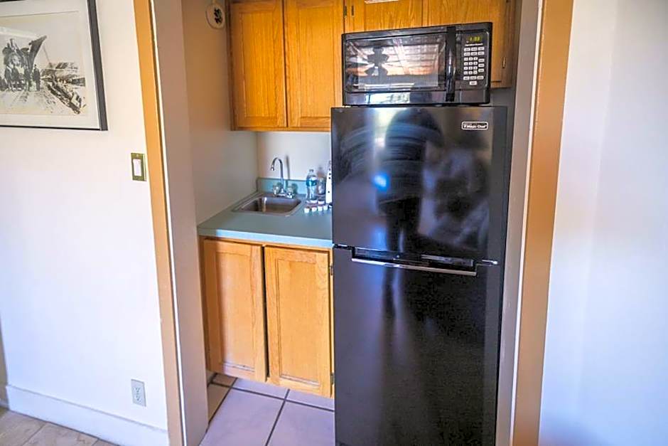 Hotel Nevada & Gambling Hall