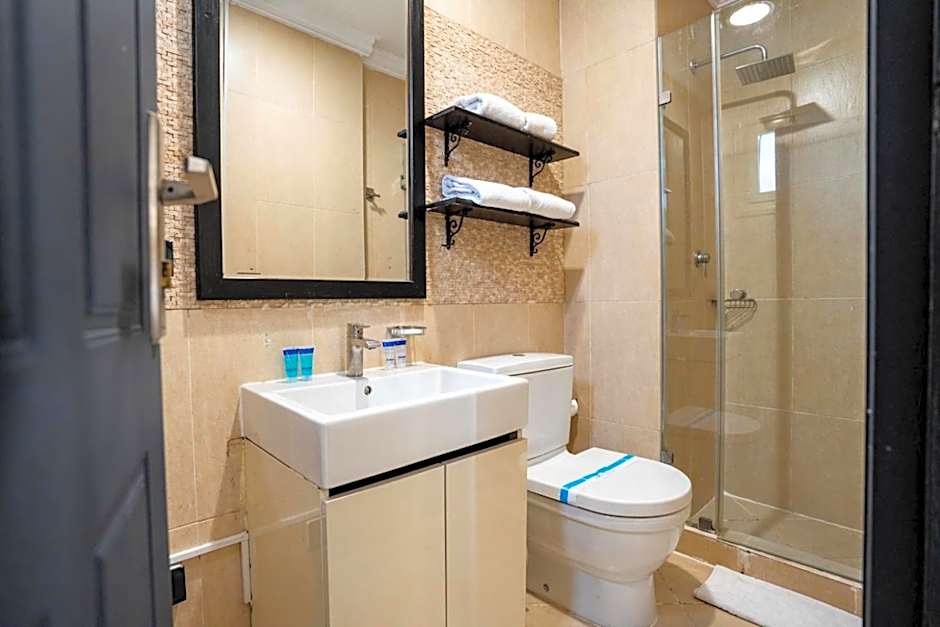 NewCity Hotel & Suites